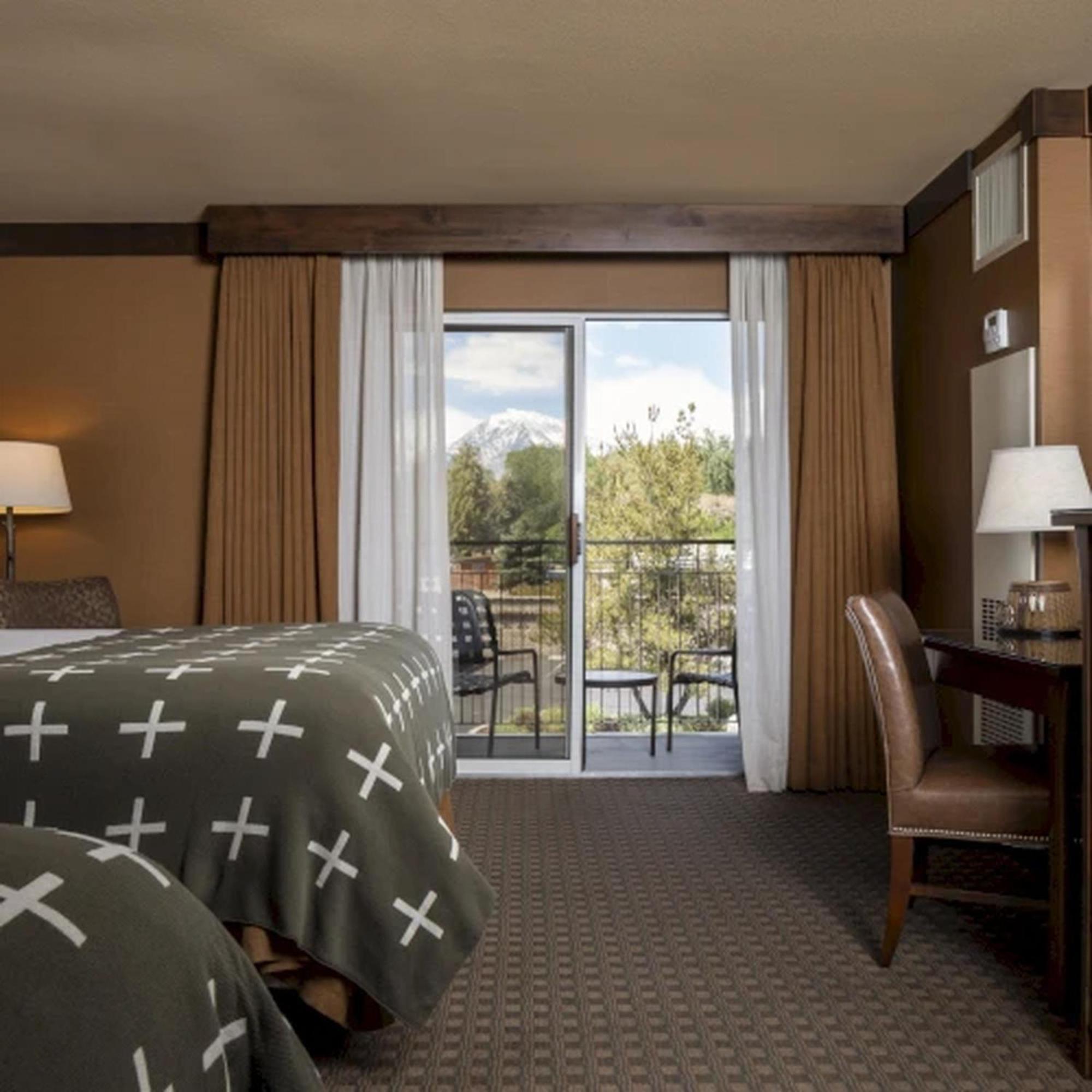 Wayfinder Hotel