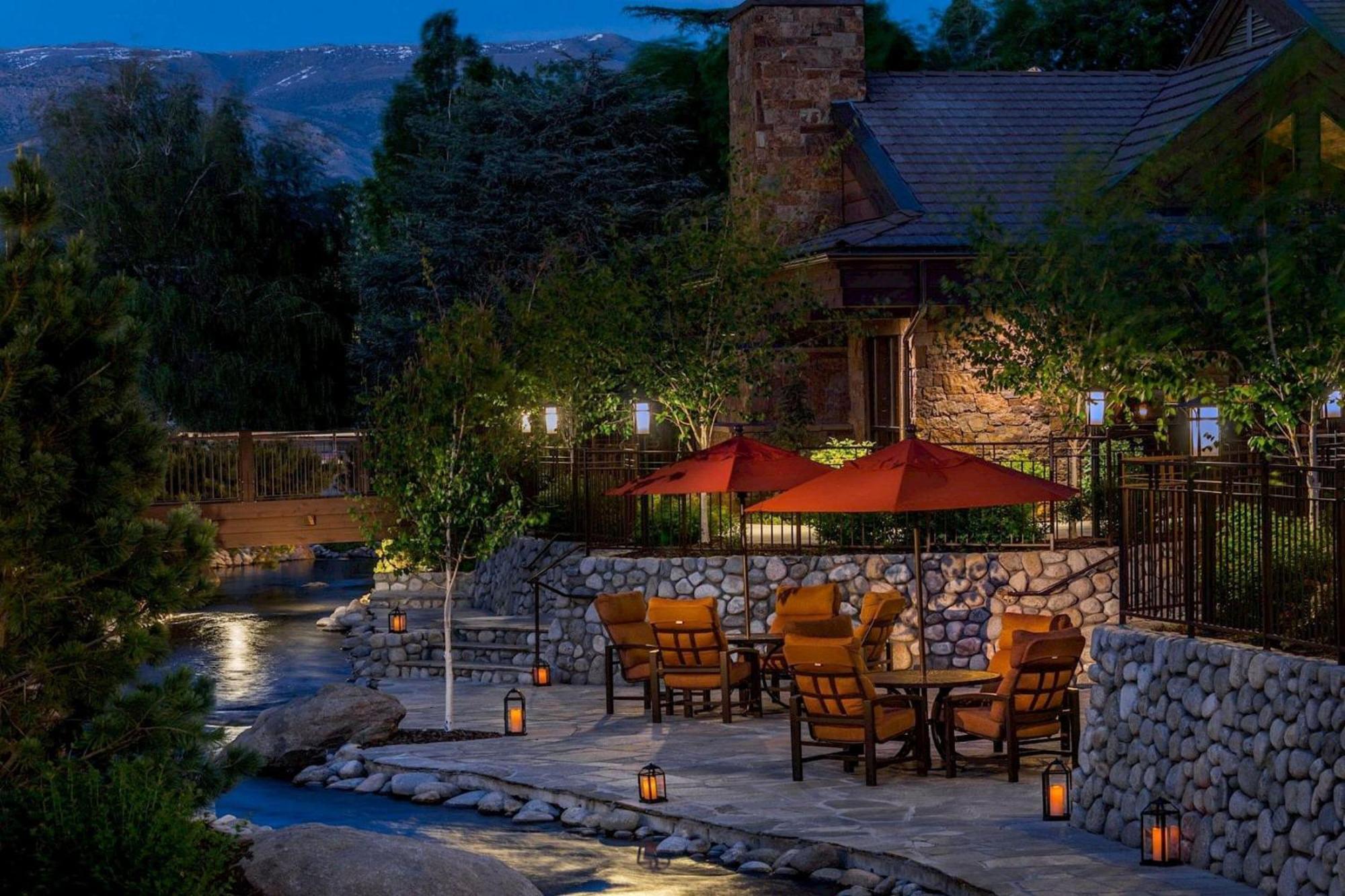 Wayfinder Hotel 3*